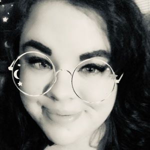 Meet your Posher, Kelsey